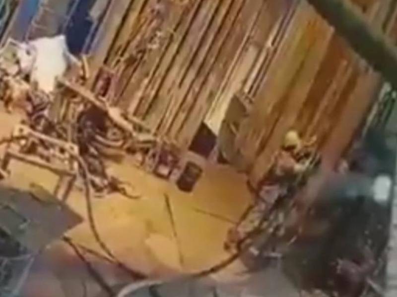 Video: Máquina le arranca brazo a hombre en el trabajo