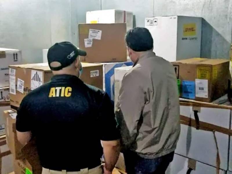 Así hallaron los agentes de la Atic y la Fetccop el lote de kits en una bodega de Toncontín.