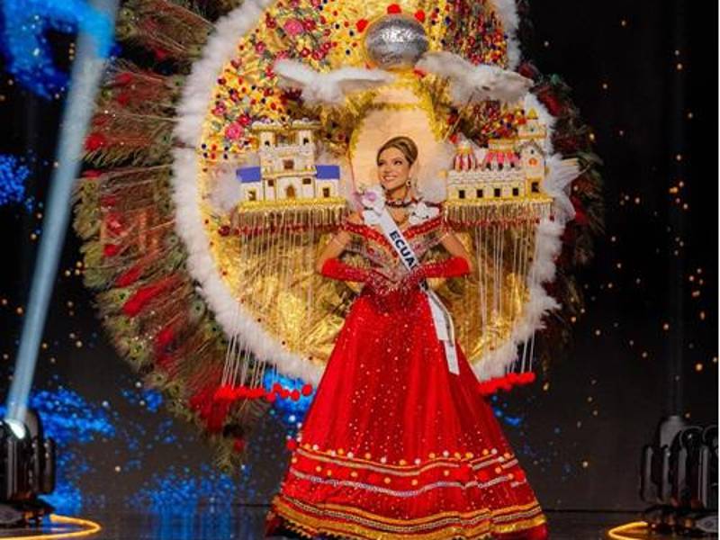 La preliminar de Miss Universo 2024, celebrada anoche en la Ciudad de México, ofreció un espectáculo deslumbrante con el desfile de trajes nacionales.