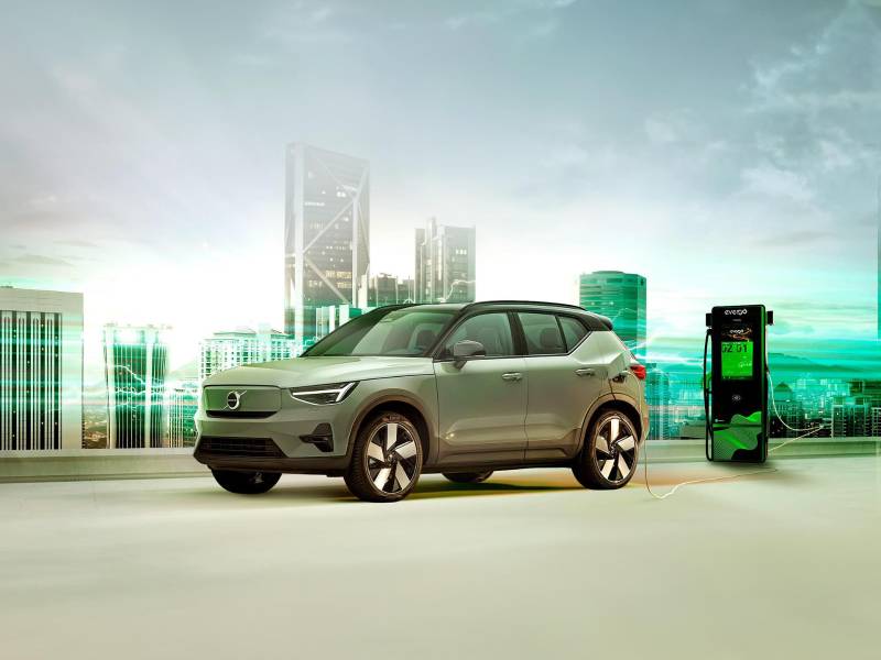 Fotografía cedida por Evergo. Volvo y Evergo anunciaron una alianza para instalar en los próximos tres años 2.419 puntos de carga para vehículos eléctricos en siete países de América Latina y el Caribe.