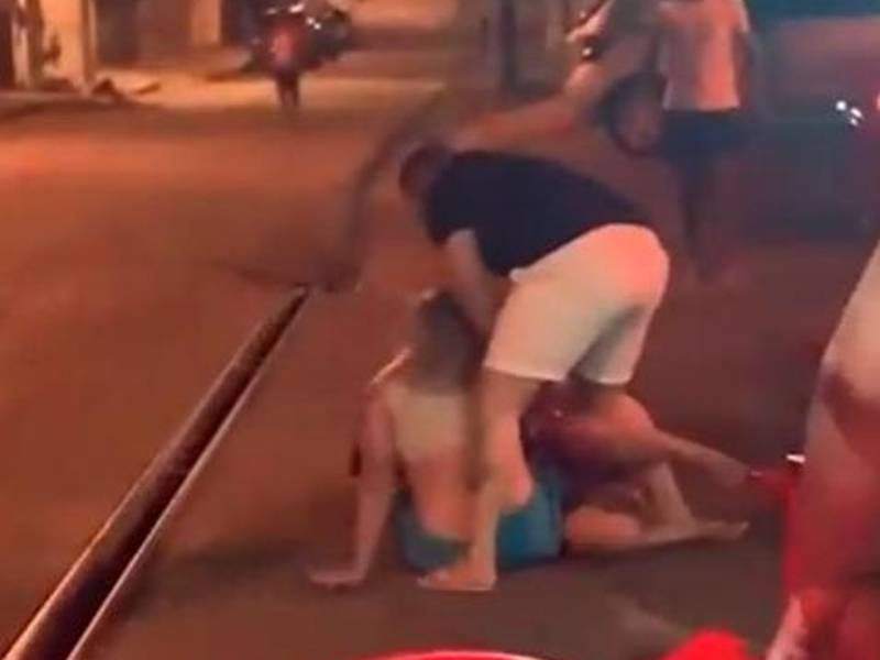 Mujer mata a otra por seguir a su novio en Instagram