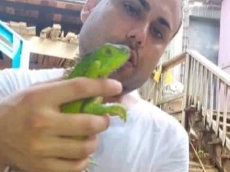 Gilbert Reyes salió rumbo a Estados Unidos tras compartir con las tres mujeres que están desaparecidas. La Familia lo conoce como un hombre violento.