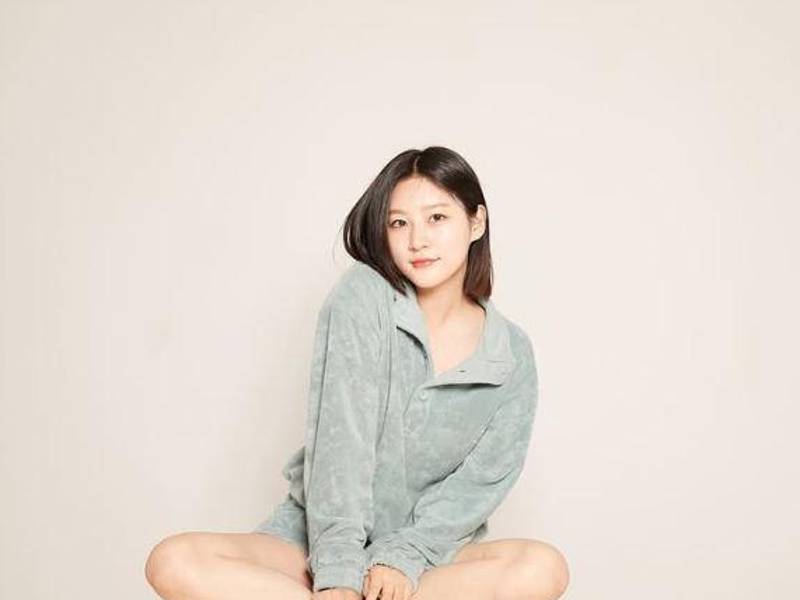 La confirmación de su matrimonio, las declaraciones de su esposo y la carta a Kim Soo Hyun han generado un intenso debate y han puesto en evidencia las dificultades que enfrentó a la joven actriz.