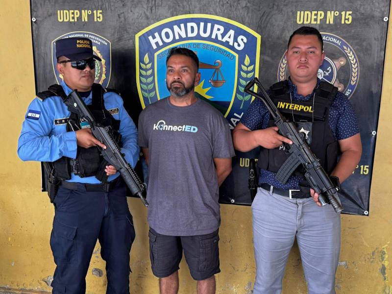 Según el informe preliminar, el capturado de desempeña como perito mercantil y contador público.