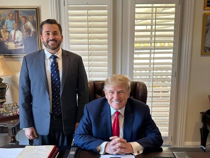 Adams no oculta su admiración por Trump.