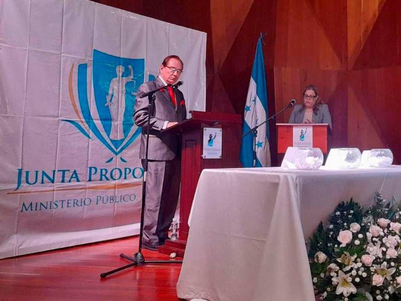 <b><span class=mln_uppercase_mln>Entrevistas.</span></b> El abogado Raúl Hernán Silva Baltodano.