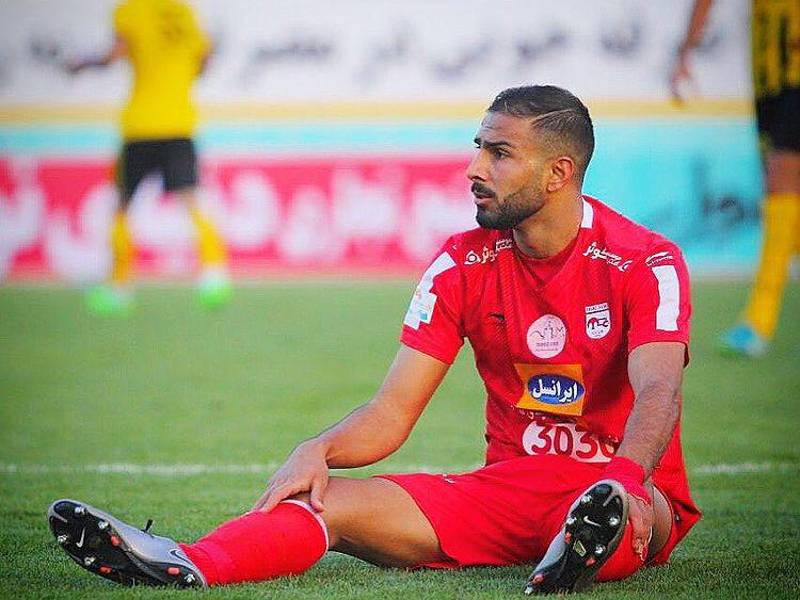 El futbolista Amir Nasr-Azadani podría ser ejecutado por ‘traición’ a la patria, aseguró un medio iraní.