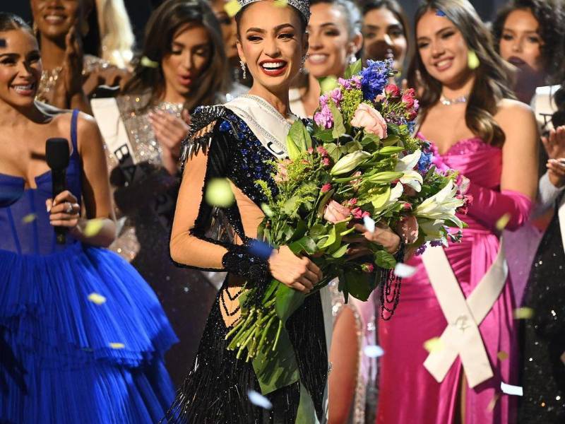 Falta solo un mes para la gala final del certamen de Miss Universo 2023, y sus organizadores han publicado en su cuenta de Instagram un listado de las 10 representantes más votadas por el público hasta el 12 de octubre. En el listado (el cual no tiene un orden específico), figuran cuatro latinas, entérese a continuación.
