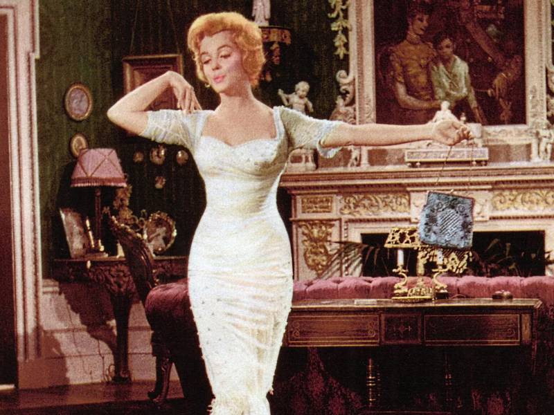 En 1957, lanzó The Prince and the Showgirl realizada por su propia compañía productora que obtuvo una nominación al BAFTA y le valió el premio David di Donatello a mejor actriz extranjera.