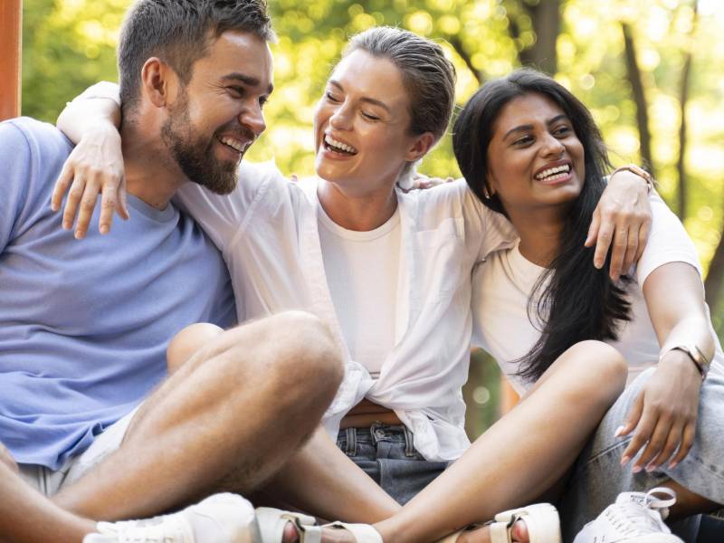 Las nuevas generaciones son más abiertas al comportamiento bisexual y homosexual.