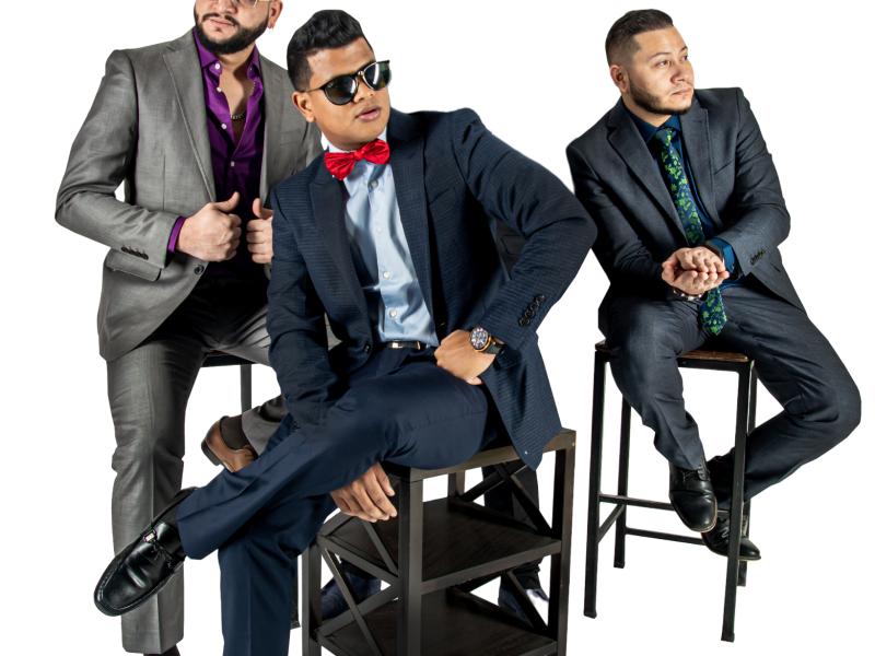 <b>EL DELUXE</b>Ricky Murray en compañía de Julio y Carlos Rodríguez llega este 14 de febrero a poner el mejor ambiente musical en Hacienda Yuro, ubicado en barrio Los Andes. Para reservar un espacio con su pareja puede llamar al 3269-9661. El viernes 16, con su agrupación La Versátil se presentan en Panda Sport Garden atrás de Mall Galerías del Valle.