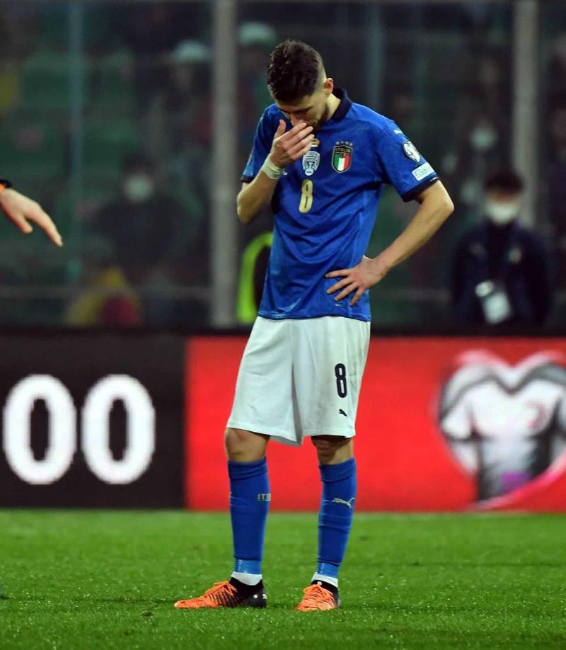 Jorginho, cabizbajo por la eliminación de Italia.