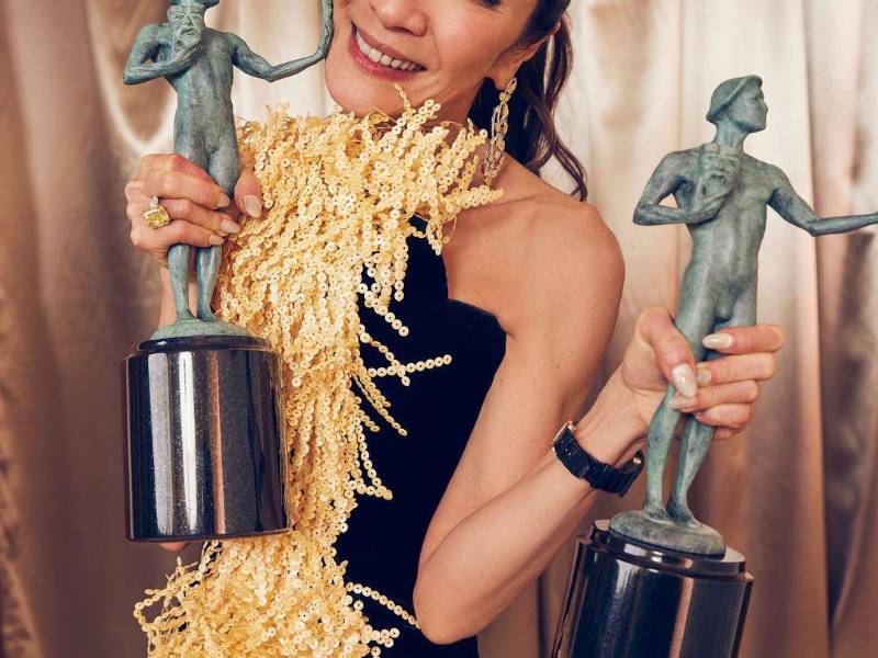 Es bailarina de ballet, asistió a la Royal Academy of Dance de Londres, en donde se especializó en ballet. Lastimosamente no pudo completar el programa por una lesión que sufrió en la columna vertebral.