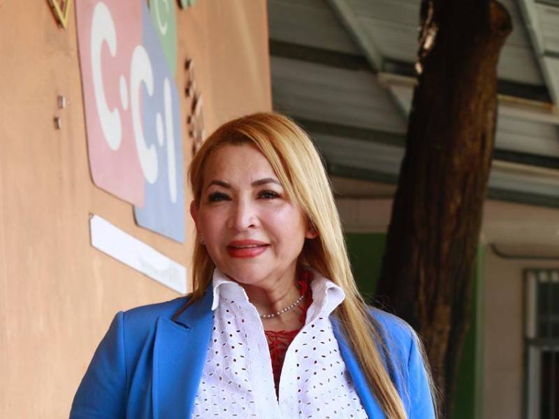 Jemima Canelas manifestó su amor y admiración por su esposo Moisés Canelo.