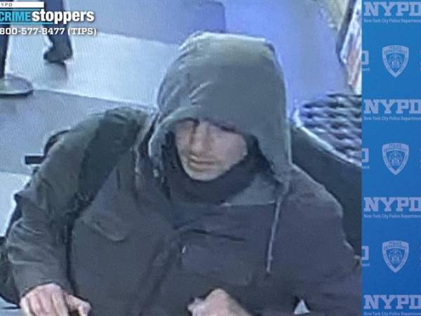 El sospechoso del asesinato del CEO de la mayor aseguradora de salud de EEUU fue identificado como Luigi Mangione.