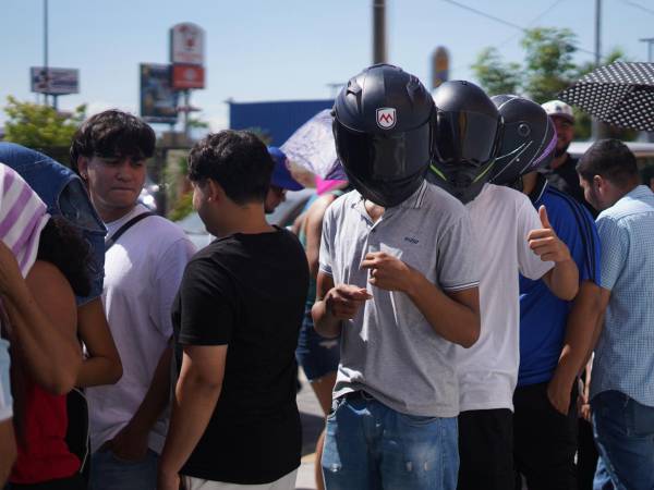 A pocas horas del tan esperado juego de tiktokers Honduras vs. El Salvador, los sampedranos se alborotaron tras el anuncio que habilitó la nueva tanda de boletos disponibles para el viernes 22 de agosto.