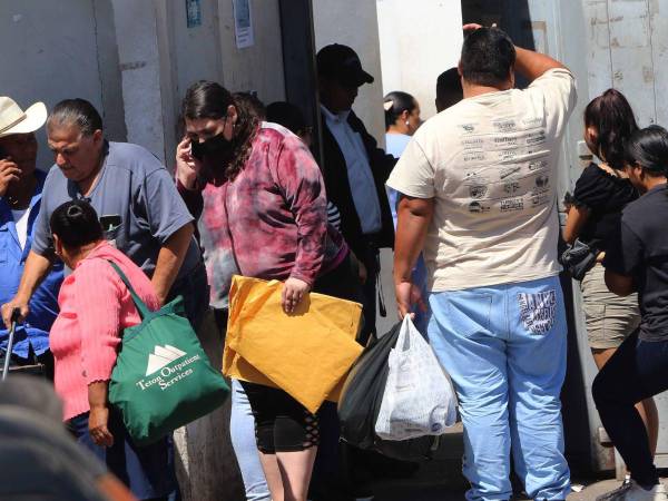 Casi 11 mil hondureños están en lista de espera para que se les realice su procedimiento quirúrgico. De estos, el 52% ya está en mora.