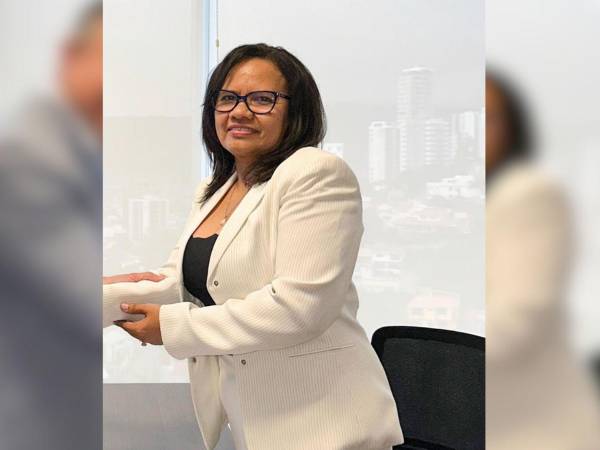 Berta Mireya Hernández Escobar, exsecretaria general de la Secretaría de Salud.