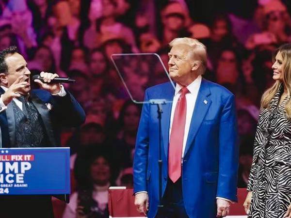 Macchio fue uno de los artistas que acompañó a Trump durante la campaña electoral.