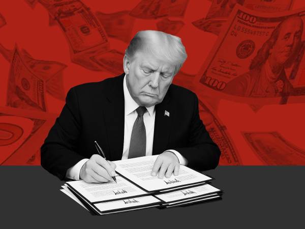 Las remesas tienen un peso significativo en la economía hondureña ya que representan aproximadamente el 25 % del Producto Interno Bruto (PIB), siendo la principal fuente de divisas del país.