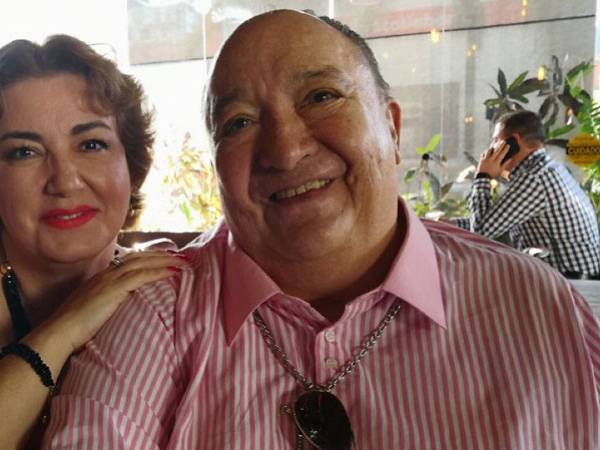 Abigail Alfaro, esposa del actor y comediante, comentó a los medios de comunicación que el artista está bien.