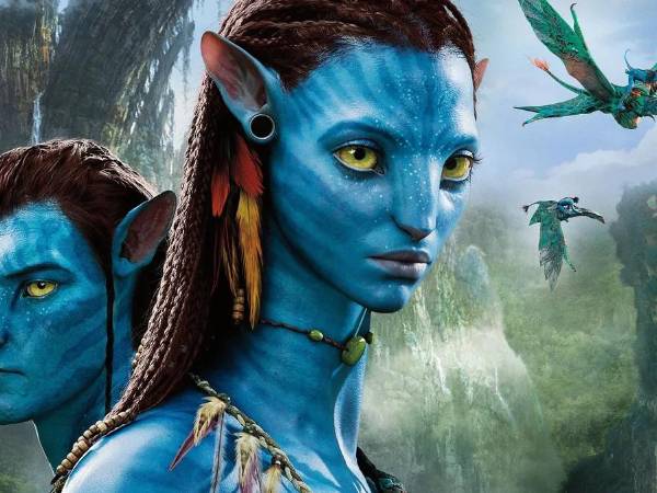 Avatar, se estrenó en 2009, supuso una revolución en el cine, especialmente en su uso de la tecnología para recrear un planeta cuyo principal objetivo para todos sus habitantes es proteger el medio ambiente. Los dos anteriores episodios de “Avatar” se encuentran entre las tres películas más taquilleras de todos los tiempos, con ingresos acumulados de 5.200 millones de dólares.