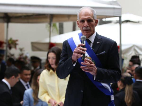 Nasry Asfura ya juramentó más de una veintena de altos funcionarios para su gabinete.