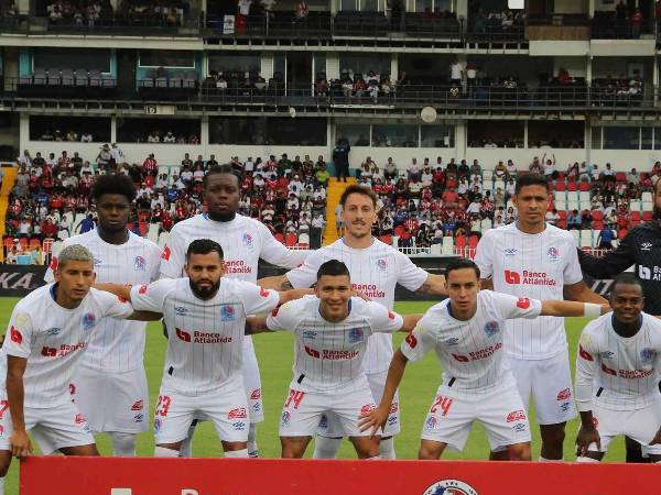 Olimpia sube al primer puesto del Grupo C de la Copa Centroamericana de la Concacaf-