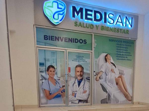 Las instalaciones de Medisan se encuentran en el tercer piso de un reconocido centro comercial de San Pedro Sula.