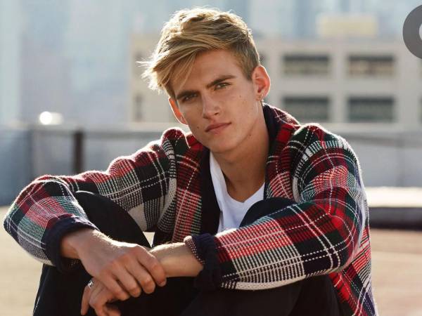 Presley Gerber trabajó como modelo para varias marcas importantes y apareció en muchas revistas de moda.