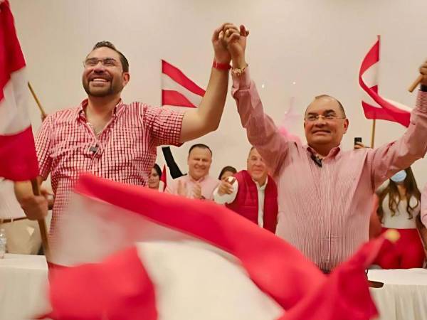 Jorge Cálix, precandidato a la presidencia, y Dennis Chirinos, precandidato a la alcaldía de Tegucigalpa.