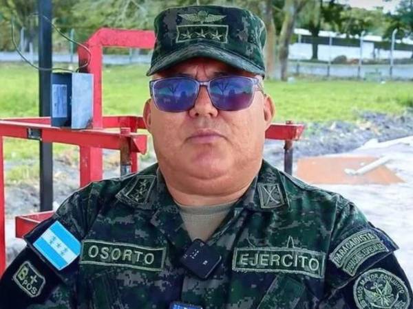 Osorto Castillo llevaba más de 30 años al servicio de las Fuerzas Armadas de Honduras (FAH).