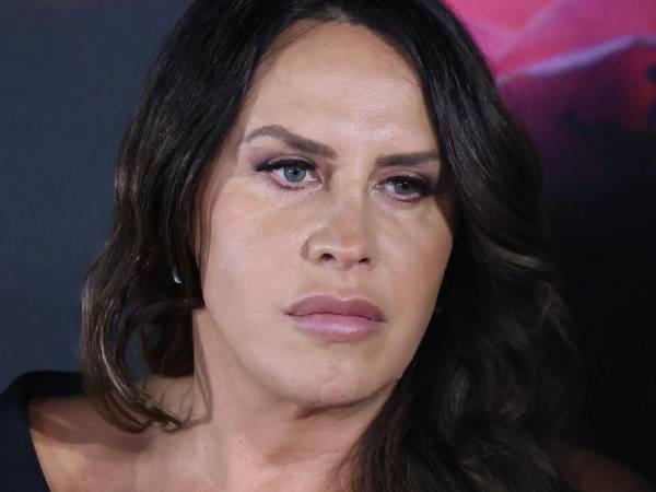 Karla Sofía Gascón ha pedido una disculpa por sus antiguos mensajes.