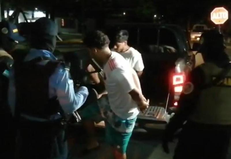 Con chalecos antibalas, cargadores y droga, caen tres pandilleros en Choloma