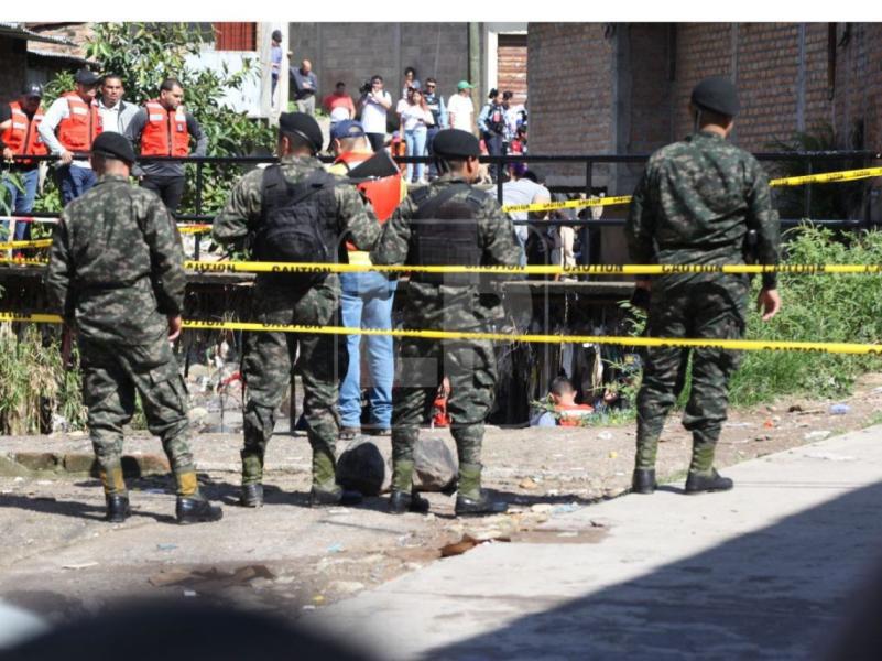 Muertos, derrumbes y calles inundadas por las lluvias en Honduras