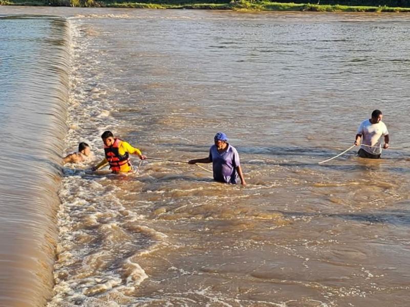 Muertos, derrumbes y calles inundadas por las lluvias en Honduras