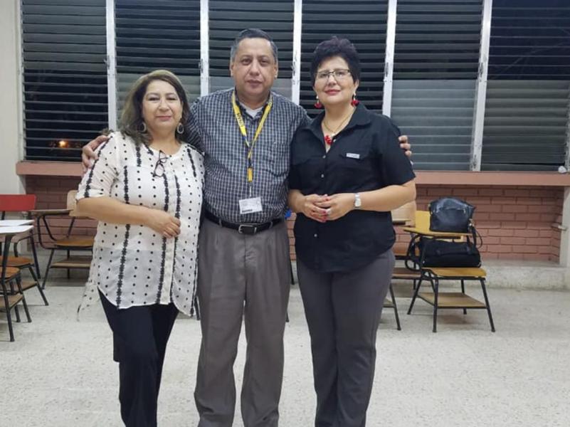 “Fue más que un maestro”: periodistas y estudiantes recuerdan con cariño a René Gavarrete