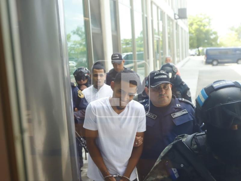 Juez envía a prisión a El Diablo y libera a El Texas con medidas