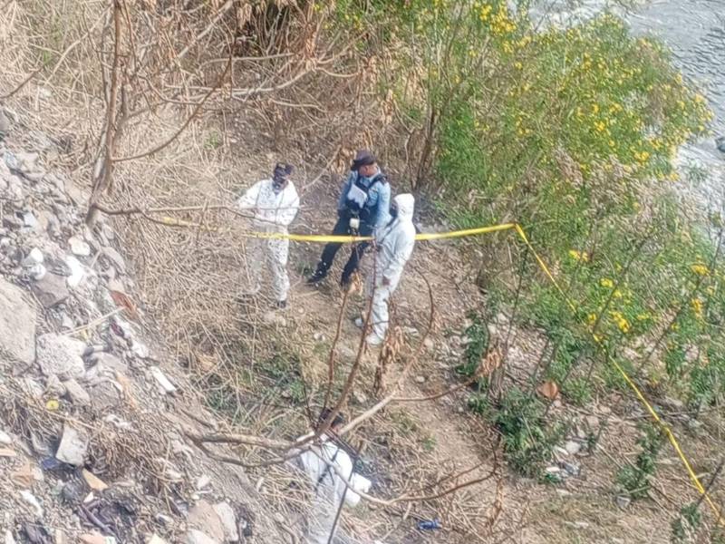 Personal forense acordonó la escena del crimen este lunes 9 de marzo.