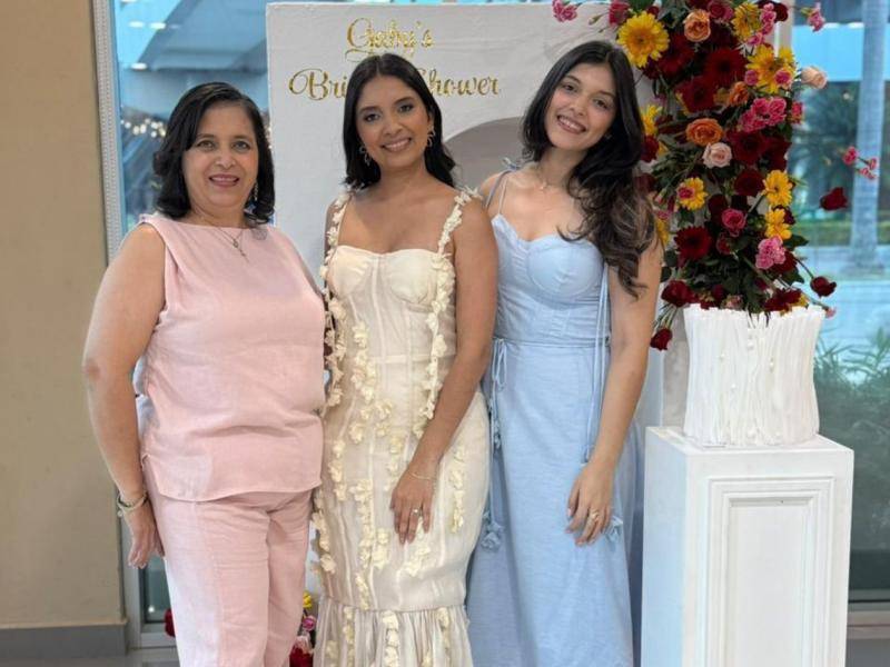 Jaqueline Gabriela y Astrid Euceda