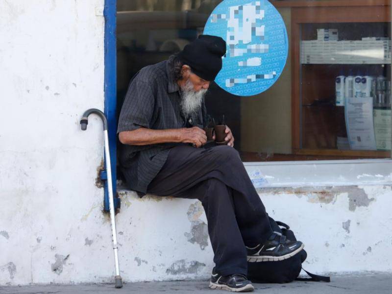 LA PRENSA conversó con adultos mayores en las calles y conoció las historias detrás de su realidad.