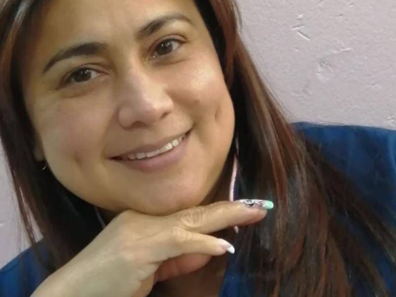 Tres personas, una mujer y dos hombres, fueron detenidos en Venezuela por su presunta implicación en el asesinato de Yulixa Toloza, una mujer que perdió la vida tras someterse a un procedimiento estético en un establecimiento ilegal en Bogotá, informó este miércoles el Viceministerio del Sistema Integrado de Investigación Penal.