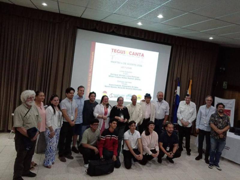Ocho municipios, 22 actividades y 17 escritores fueron parte de una celebración literaria que llevó la poesía a nuevos públicos y convirtió distintos espacios de Honduras en escenarios para la palabra.