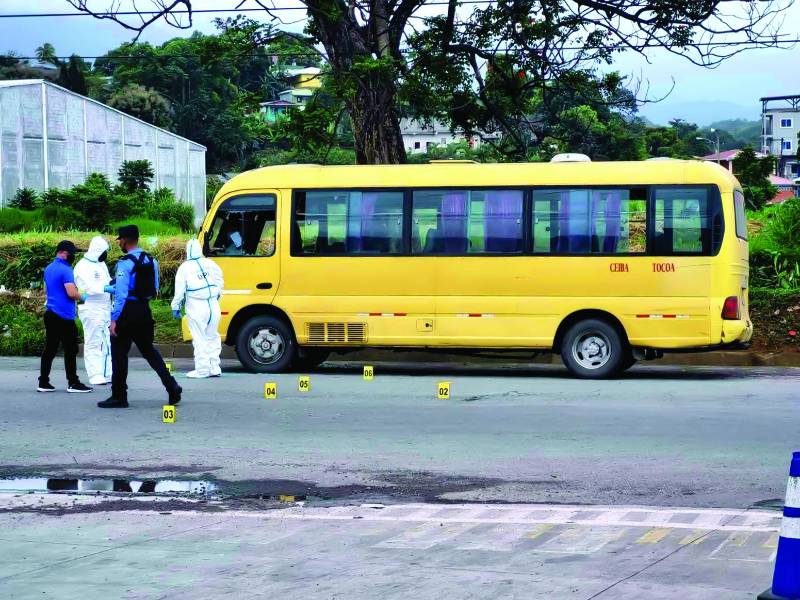 El cadáver de Jorge Caballero quedó en el asiento del chofer.