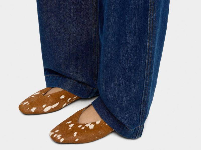 Manoletinas (zapato plano tipo bailarina) con el estampado Bambi.