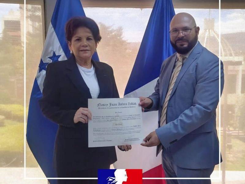 Daphne Pérez Rittenhouse es nombrada cónsul honoraria de Francia en SPS