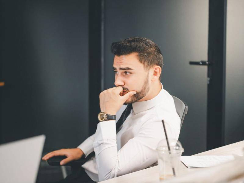 Las preocupaciones diarias y diurnas pueden fomentar el insomnio como una reacción natural ante situaciones de estrés.