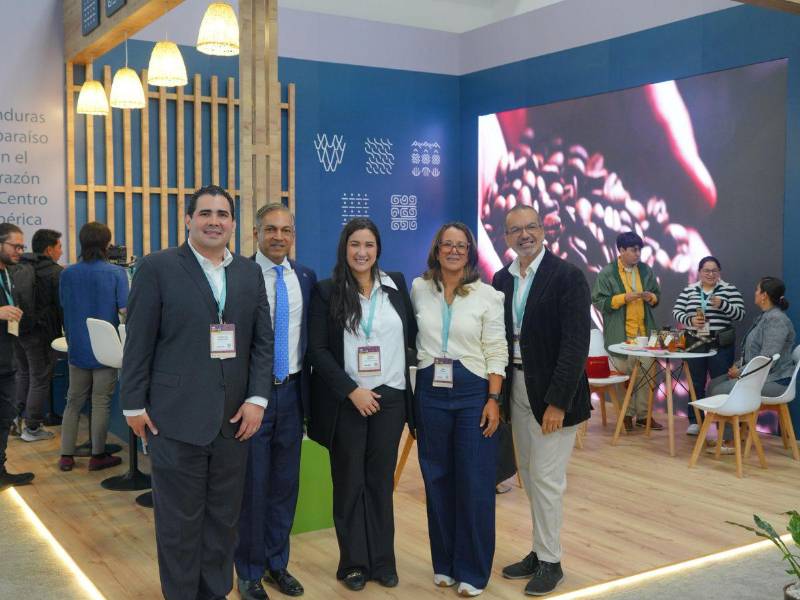 La comitiva de hondureños del rubro de turimso que viajaron a Ecuador a posicionar a Honduras.