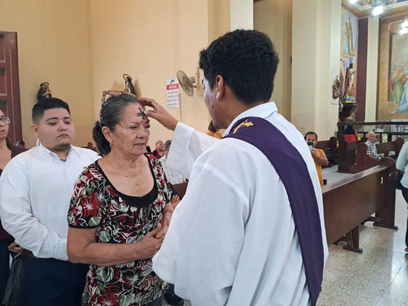 Polvo eres y en polvo te convertirás, dicen los sacerdotes cuando imponen la ceniza.
