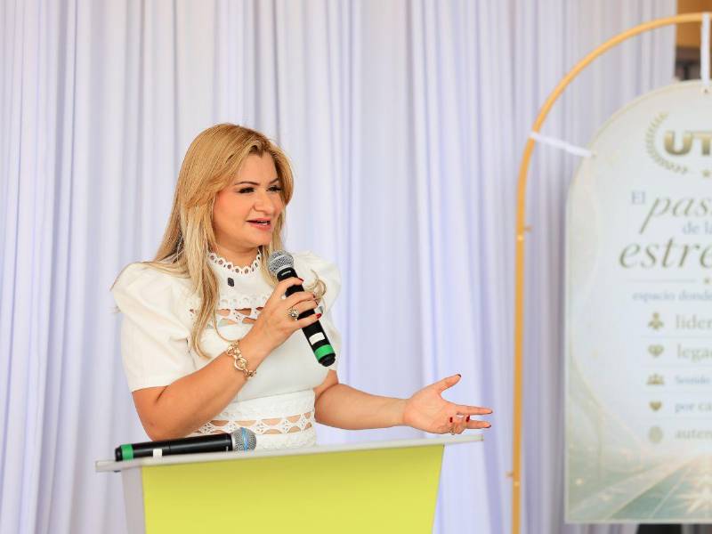 Emma Mejía de Valladares, directora de Mercadeo Corporativo.